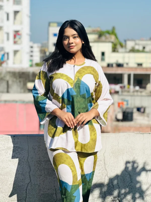 Elegant Printed Kurta Set - Image 3